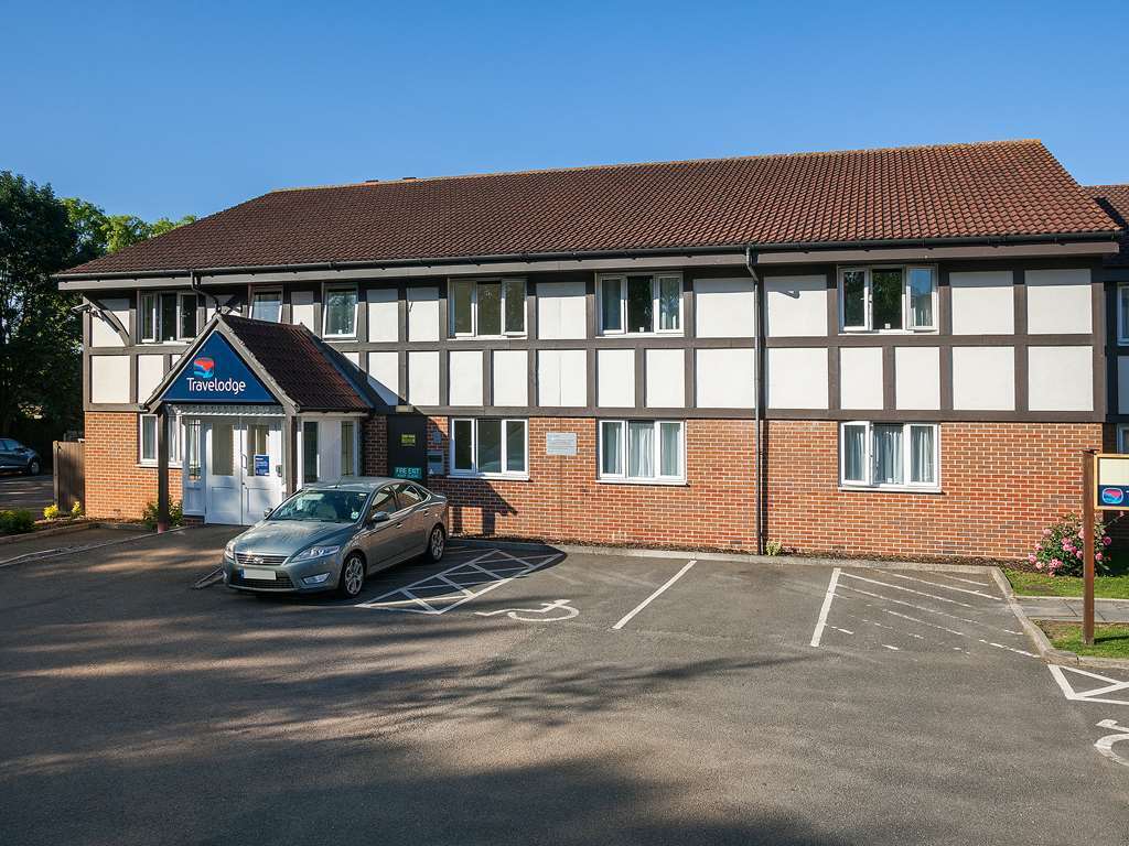 Travelodge Bedford Goldington Road Екстер'єр фото